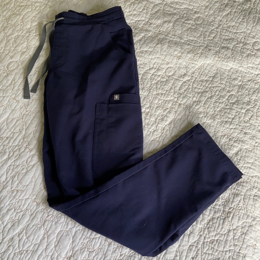 Figs Yola scrubs XXS navy